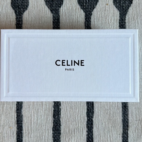 Gorgeous Celine Sunglasses with case and dust cloth, case and original box - Picture 7 of 7